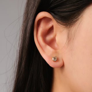 Cat Topaz Stud Earrings - Gold